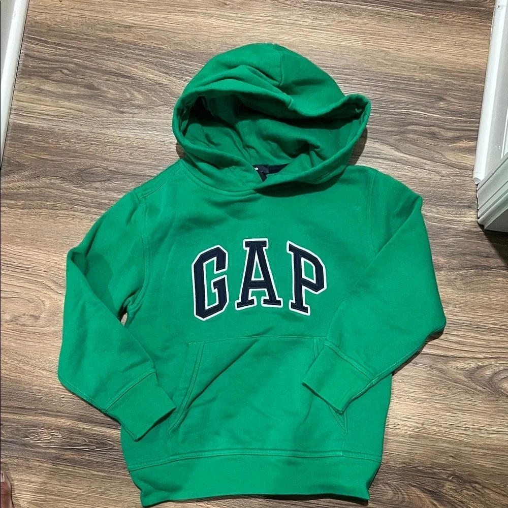 GAP bright green